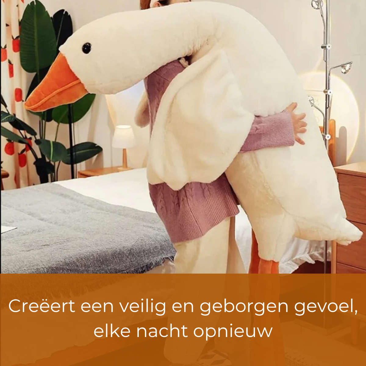 LunaNest™ – Soft Dream Goose Plush & Sleep Friend