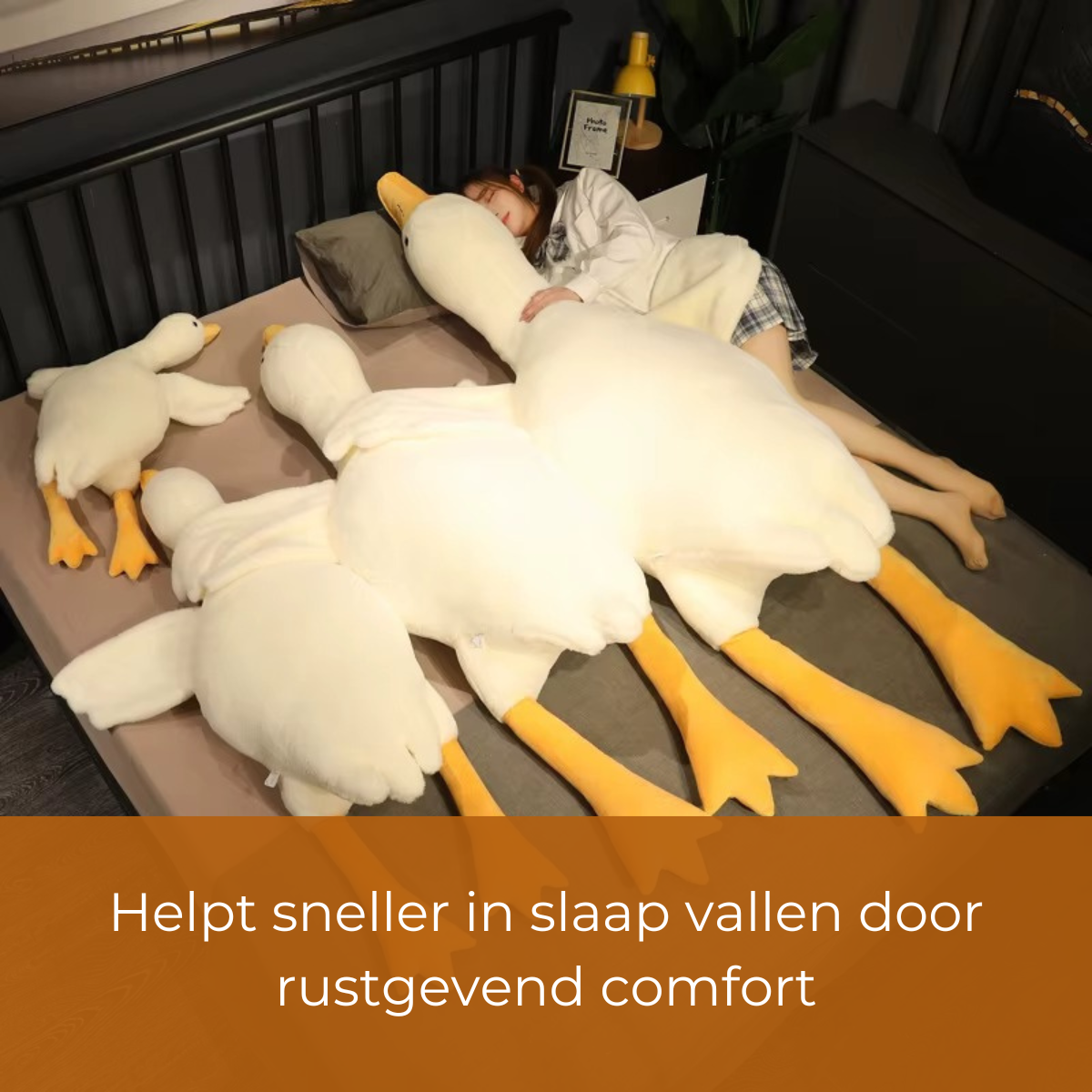 LunaNest™ – Soft Dream Goose Plush & Sleep Friend