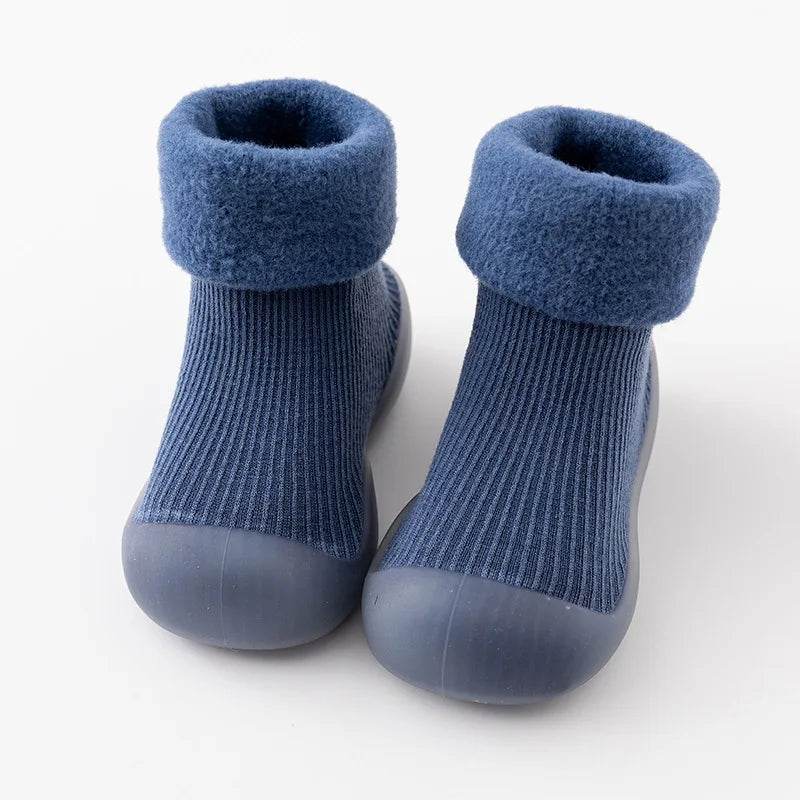 StapSokjes in blauw, met omgeslagen boord en blauwe rubberen zool